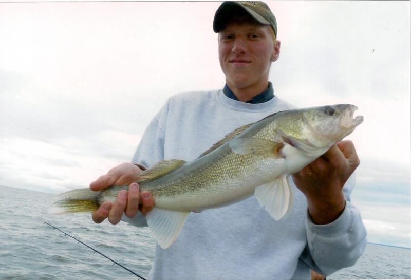 22in walleye
