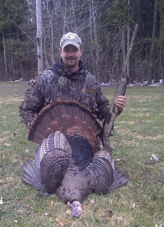 4/18/11 NORTHERN Minnesota Turkey.
33lbs
10in beard
7/8in spurs